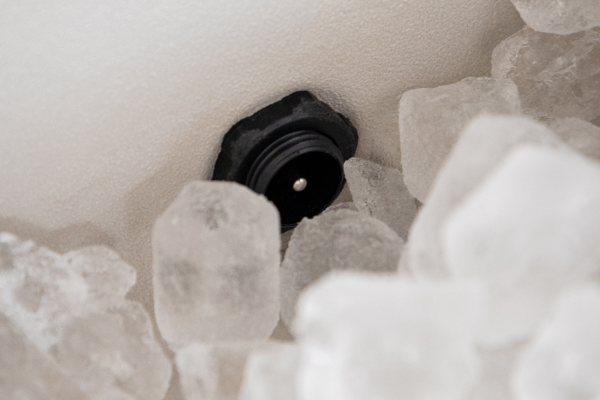 Ice-Timator Smart Drain Plug: Optimize and Track Ice Life